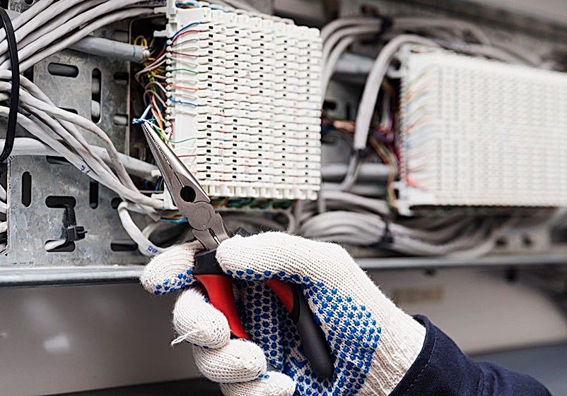 Data ve iletişim hatları